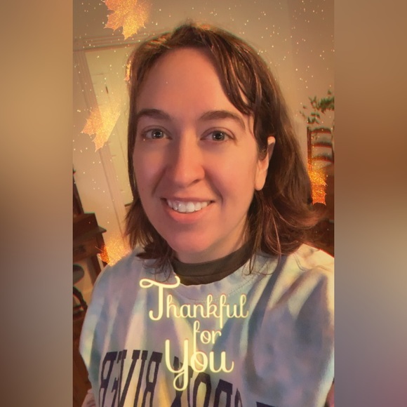 Meet your Posher, Emily - Picture 4 of 7